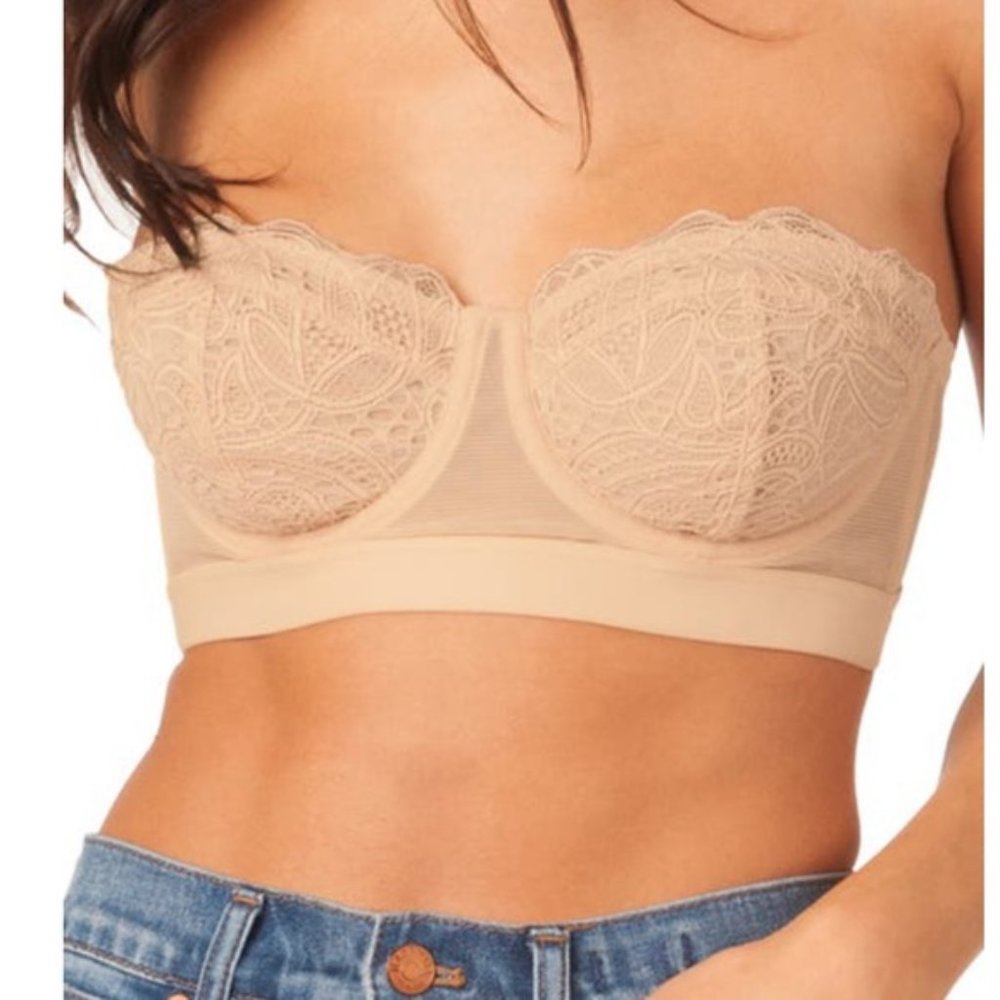 Lively Lace Strapless Bra in Tan